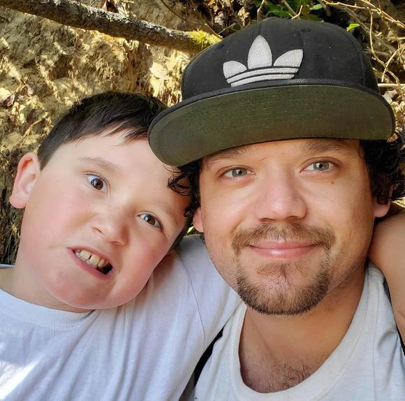 Meet your Posher, Justin - Picture 1 of 1